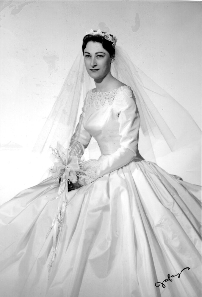 Evelyn Hunzelman